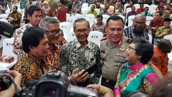インドネシアでこれ以上の腐敗防止の日を望むKPK会長に選出