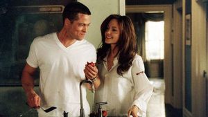 Brad Pitt Gugat Angelina Jolie Jual Usaha Tanpa Izin