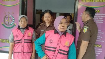 Kejari arrêté 2 femmes soupçonnées de corruption du Fonds APM Suela East Lombok