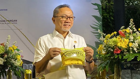 After Finding The Common Thread In The Cooking Oil Problem, Zulhas Admits There Are Still Many Problems That Must Be Solved By The Ministry Of Trade
