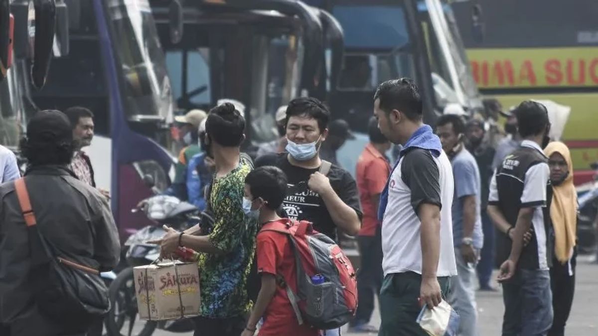 Tomorrow's Joint Leave, Today Homecomers At Kampung Rambutan Terminal Are Predicted To Soar