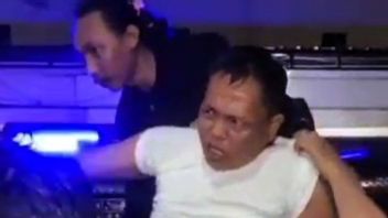 マカッサルで女性を強姦した容疑者が警察に撃たれる