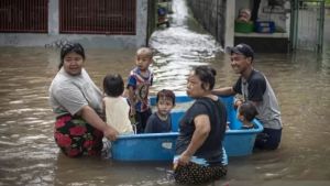  Jakarta Hujan Pagi Sampai Siang, Ini Ruas Jalan yang Tergenang