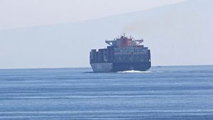 800 Kapal Masih Tertahan, Pembukaan Selat Hormuz Belum Benar-Benar Jelas