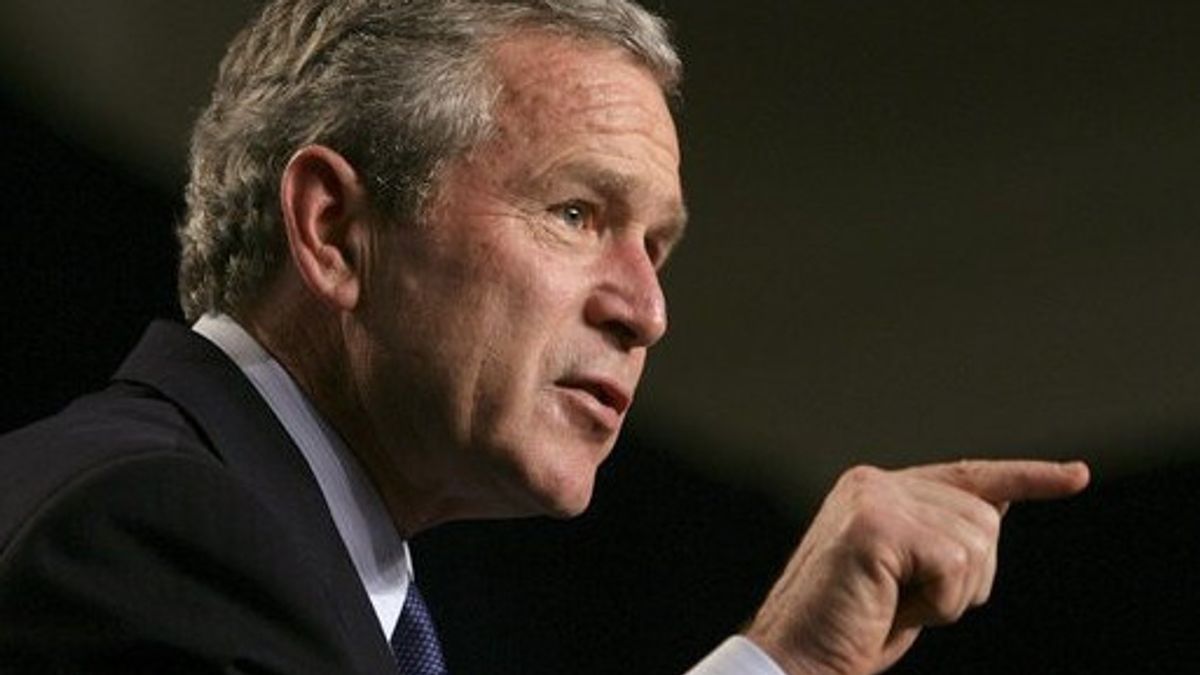 ブッシュが国会議事堂暴動を批判するために使用した政治的用語「バナナ共和国」とは何ですか?