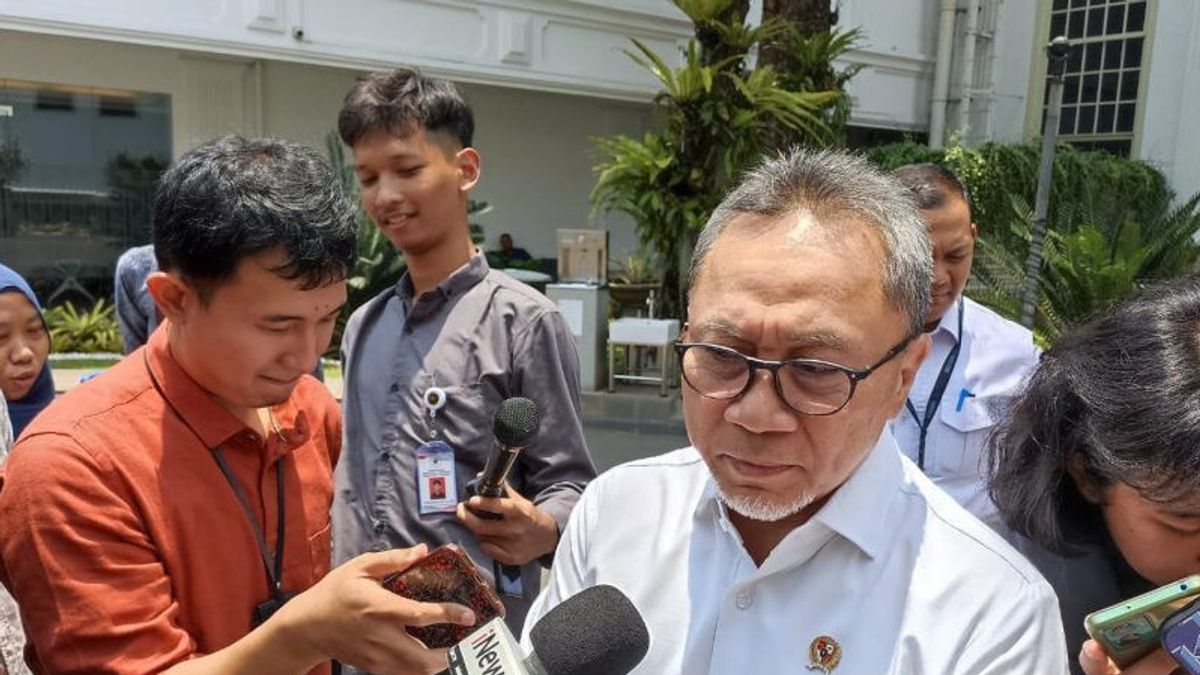 Trade Minister Zulhas Claims Rice Supply For Price Stabilization Has Flooded The Market