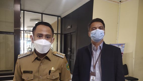 Daftar Vaksin COVID Pancing Kerumunan, Walkot Fairid Naparin Diadukan ke Ombudsman Kalteng Dugaan Maladministrasi