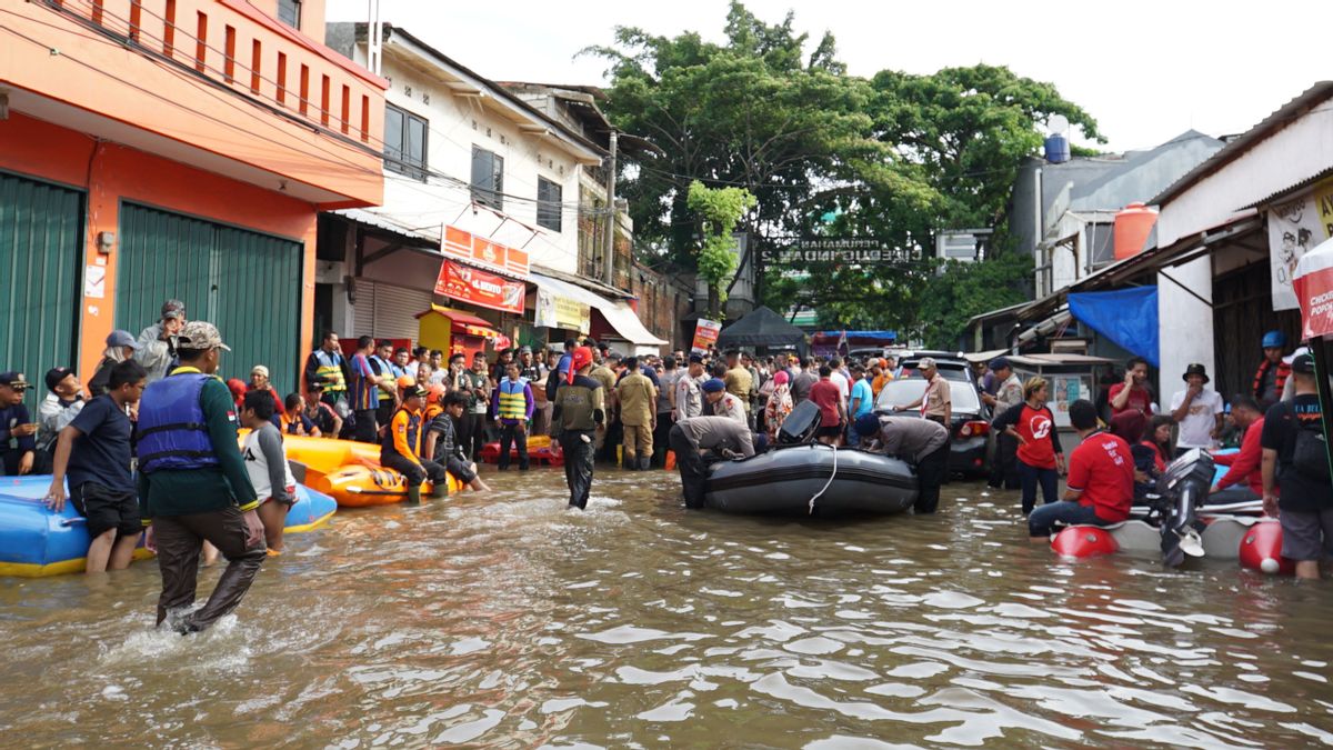 Pertes Dues Aux Inondations De Jabodetabek Estimées à Rp1 Trillion