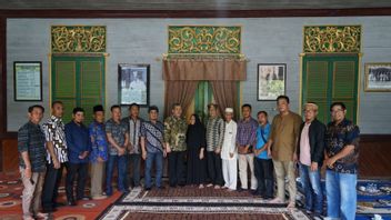 Fahri Hamzah Asks North Kalimantan Local Government To Treat Bulungan Sultanate's Traditional House