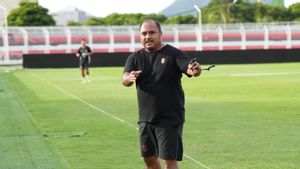 Cold Hand Coach, Imran Nahumarury Wins Best League Coach 1 April 2025