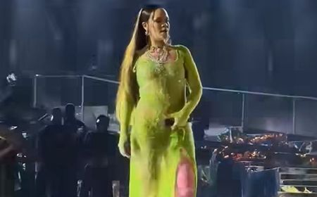 Rihanna Dapat Bayaran Fantastis untuk Tampil di Acara Pranikah Putra Konglomerat India