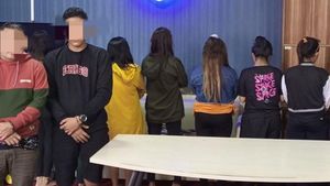 Penggerebekan Prostitusi Online Pijat Plus-plus, Polisi Menyamar Menjadi Pelanggan BO di Michat