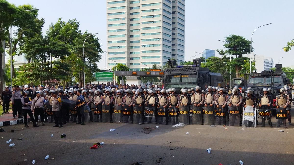 After The Fence Was Broken, Joint Officers Tightened Security For The MPR DPR Building