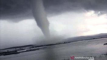 April Extreme Weather: After Heavy Rain And Floods, We Need To Be Careful Of Tornadoes Because Of The Extraordinary Destructive Impact