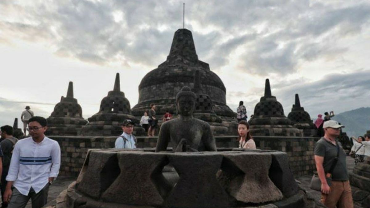 Ketua MPR Minta Pemerintah Jelaskan Kenaikan Tarif Wisata Stupa Candi Borobudur Rp750 Ribu