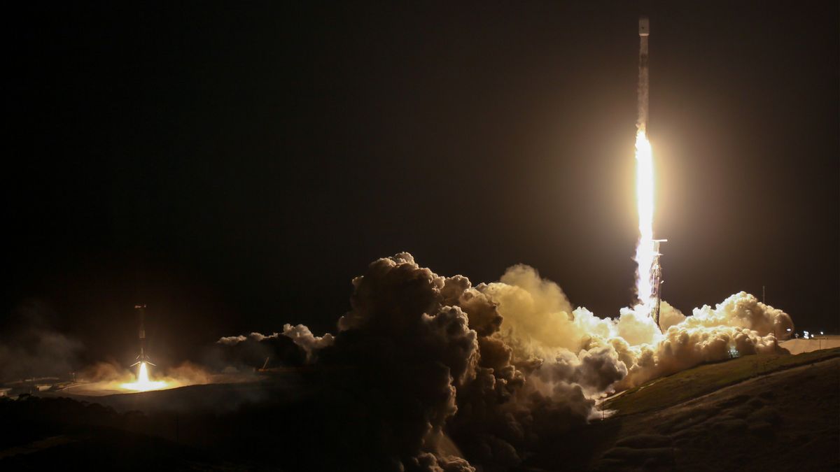 SpaceX Launches Two German Military Reconnaissance Rockets