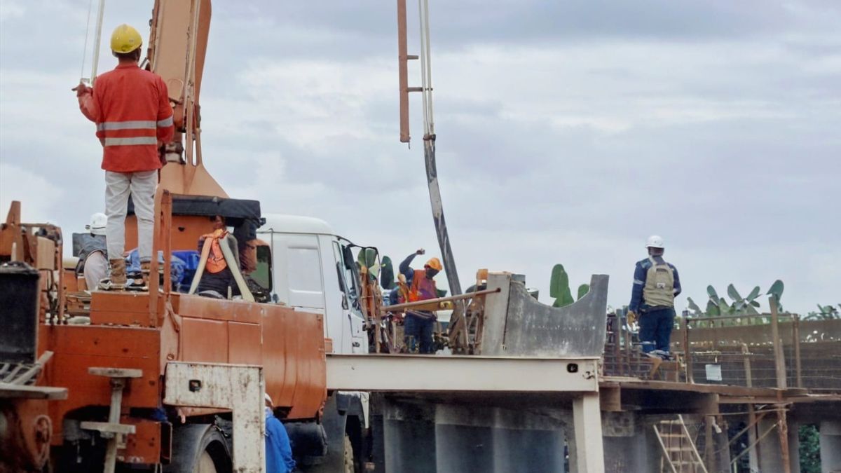 SIG Pasok 98.000 Ton Semen untuk Pembangunan Tol Serang - Panimbang