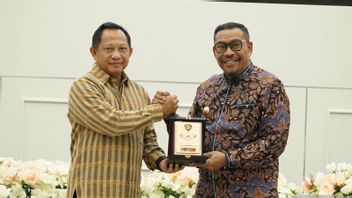 Jokowi Tunjuk Mendagri Tito Karnavian sebagai Plt Menko Polhukam Gantikan Mahfud MD