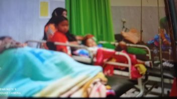 Nausea, Vomiting After Eating Rice Box, 14 Residents Of Lebak Banten Are Treated At The Cijaku Health Center