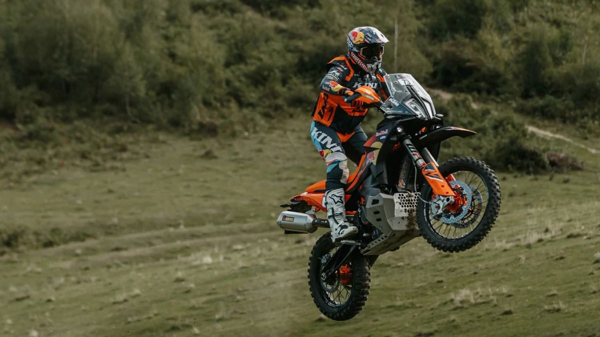 KTM Launches Limited Edition 890 Adventure R Rally 2026, Inspired by Dakar Success