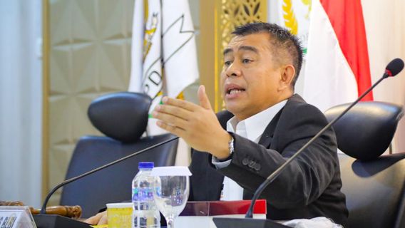 BLBI DPD委員会の委員長がファデル・ムハンマドがダイヤモンド銀行の問題管理に注力することを提案