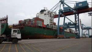 Arus Balik, Pelindo Minta Angkutan Logistik dari Sumatera ke Jawa Lewat Pelabuhan Panjang