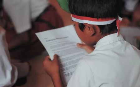 Bupati Minta Disdik Tangani Siswa SD Bantargebang Sukabumi Masih Belajar di Tenda