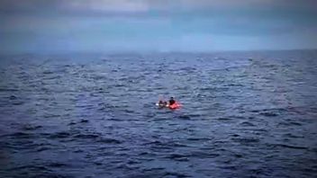 バンダ海で沈没した船の5人の乗組員は生き残ったと報告され、3人が行方不明になった