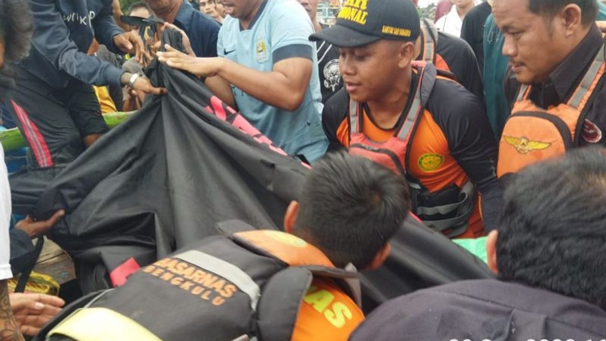 Fishermen Who Were Taken To Bengkulu Tikus Island When Hit By Bad Weather Were Found Dead