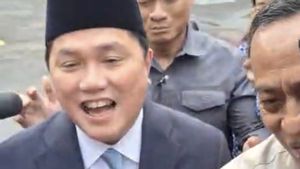 Dikabarkan Jadi Menpora, Erick Thohir Datang di Istana Penuh Senyuman 
