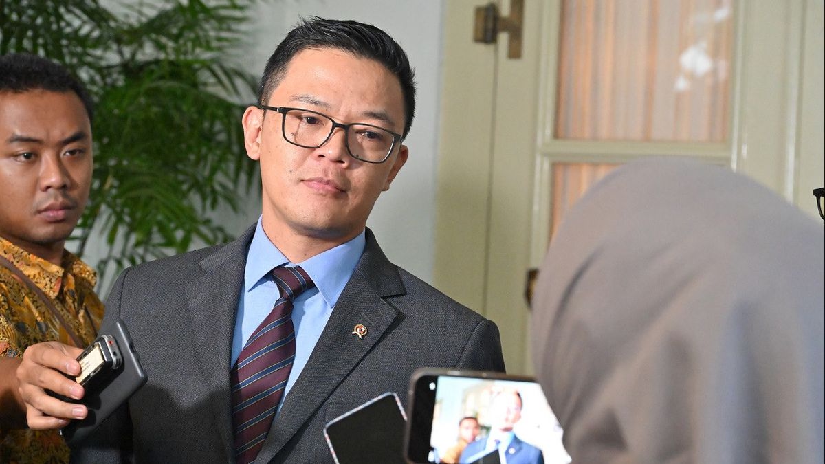 Sugiono : Le président Prabowo discutera du renforcement de la coopération économique avec le Premier ministre australien