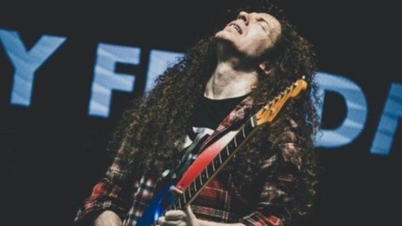 这是前梅加迪斯的玛蒂·弗里德曼(Marty Friedman)为年轻吉他手提供的建议。