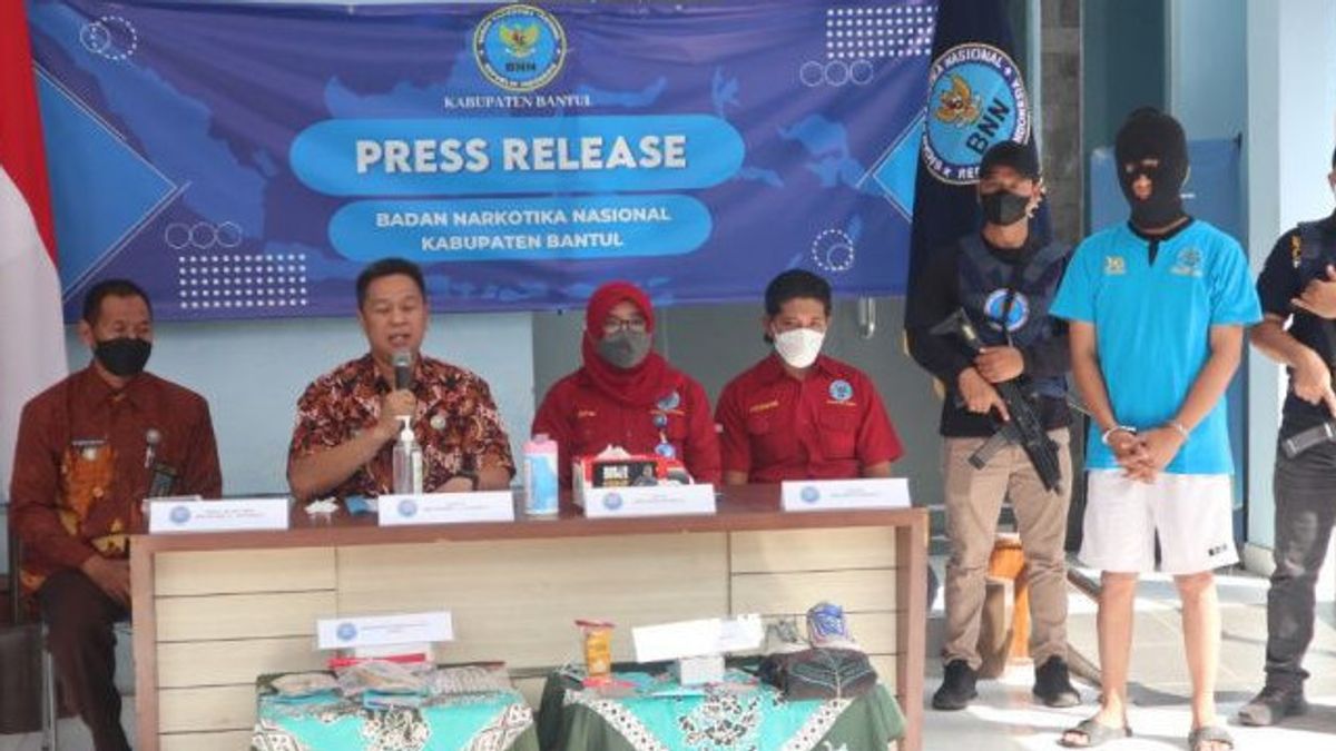 Buy Rp1 Million Cannabis Package From Jakarta, Teenagers In Bantul Arrested By BNN