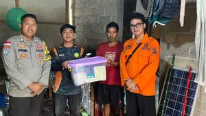 Terdampak Cuaca Ekstrem, BPBD Bintan -Kepri Bantu Tiga Rumah Korban