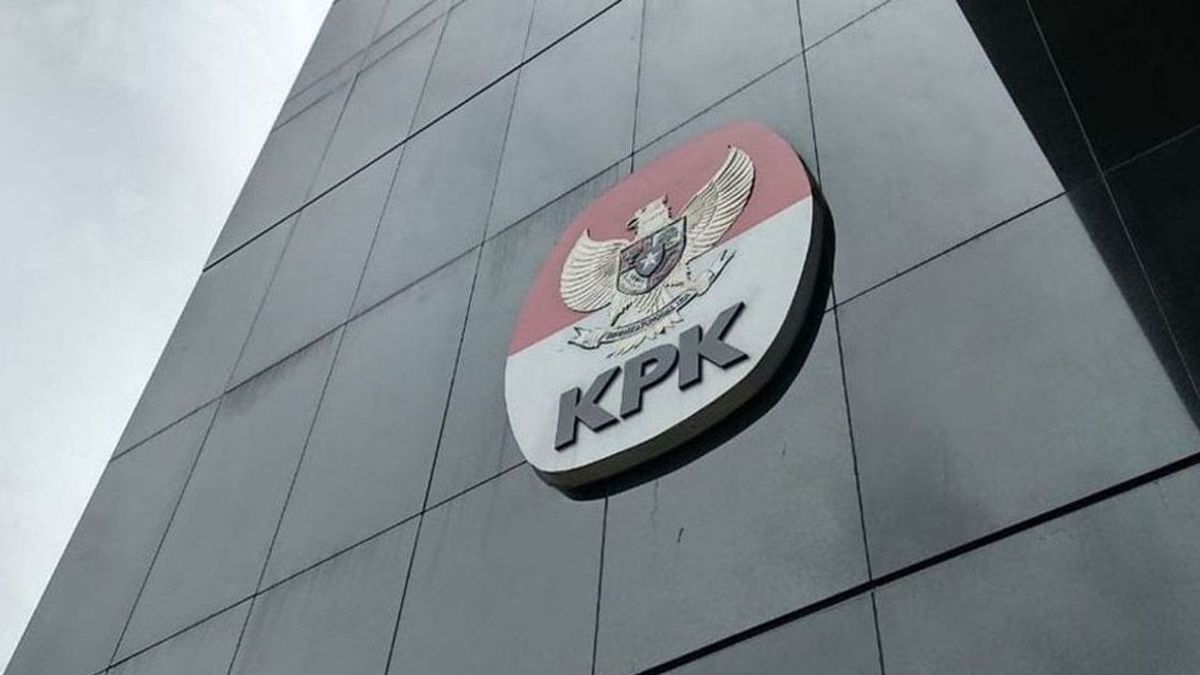 بشكل عشوائي، تقرير استعراض KPK عن الفساد المزعوم والتواطؤ والمحسوبية في جبران-كايسانغ