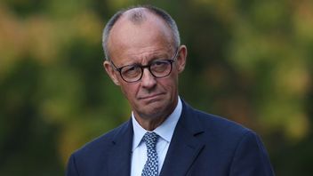 German Parliament Allegedly Suffers Cyber Attack During Zelenskyy Visit