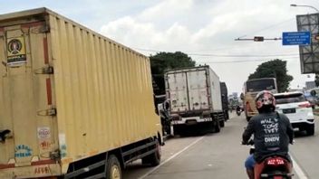Pj حاكم جنوب سومطرة يطلب من سائق الشاحنة المتنقلة وراء Urai Kemacetan Betung