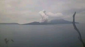 アナッククラカタウ山噴火、高さ1.5 Kmの火山灰