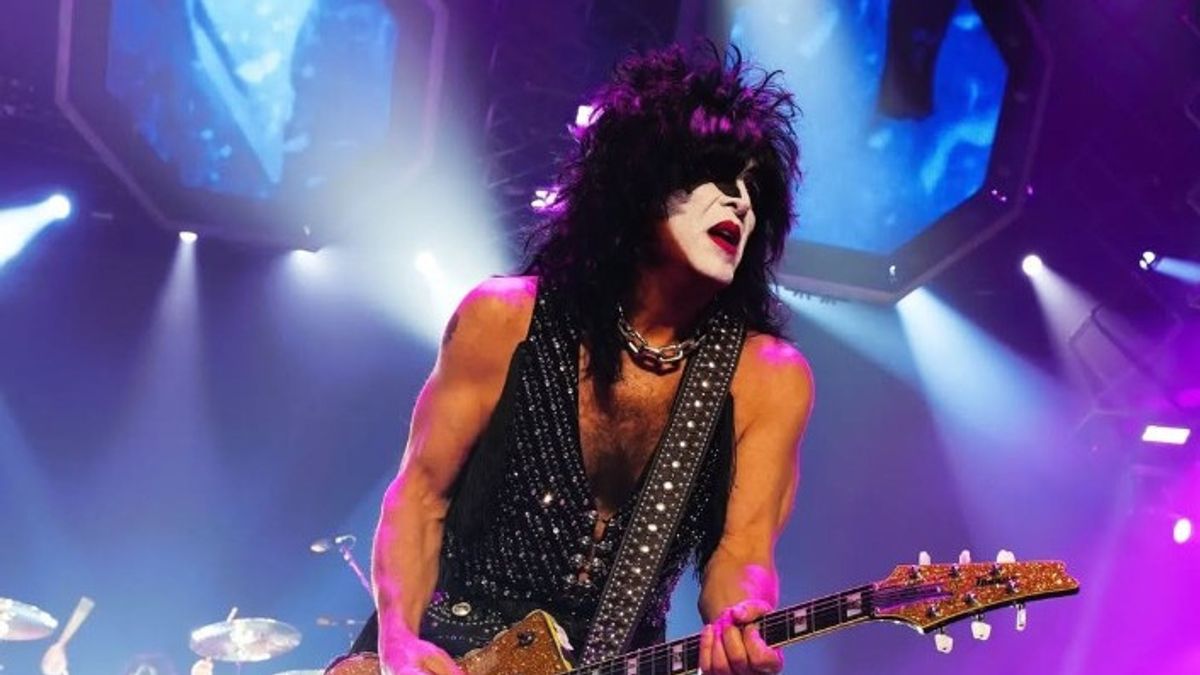 Paul Stanley Kenang Kontribusi Ace Frehley sebagai Fondasi Kiss yang Tak Tergantikan