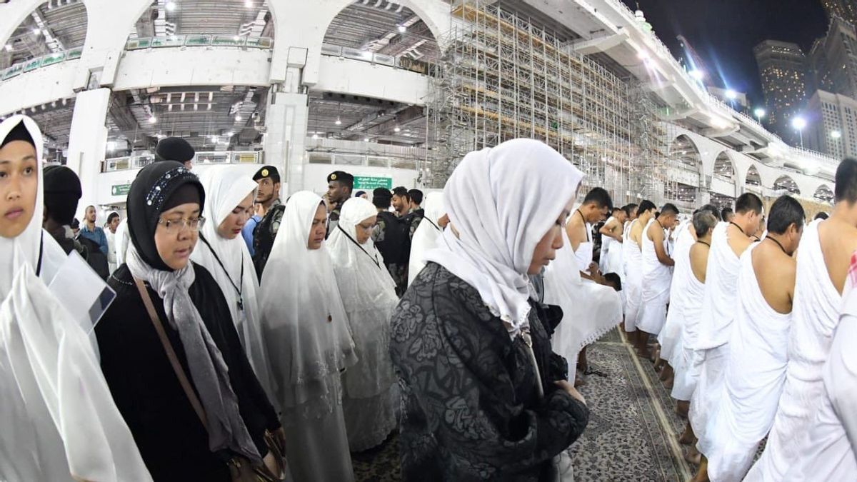 Perlengkapan Umrah Wanita Untuk Pribadi hingga Ibadah