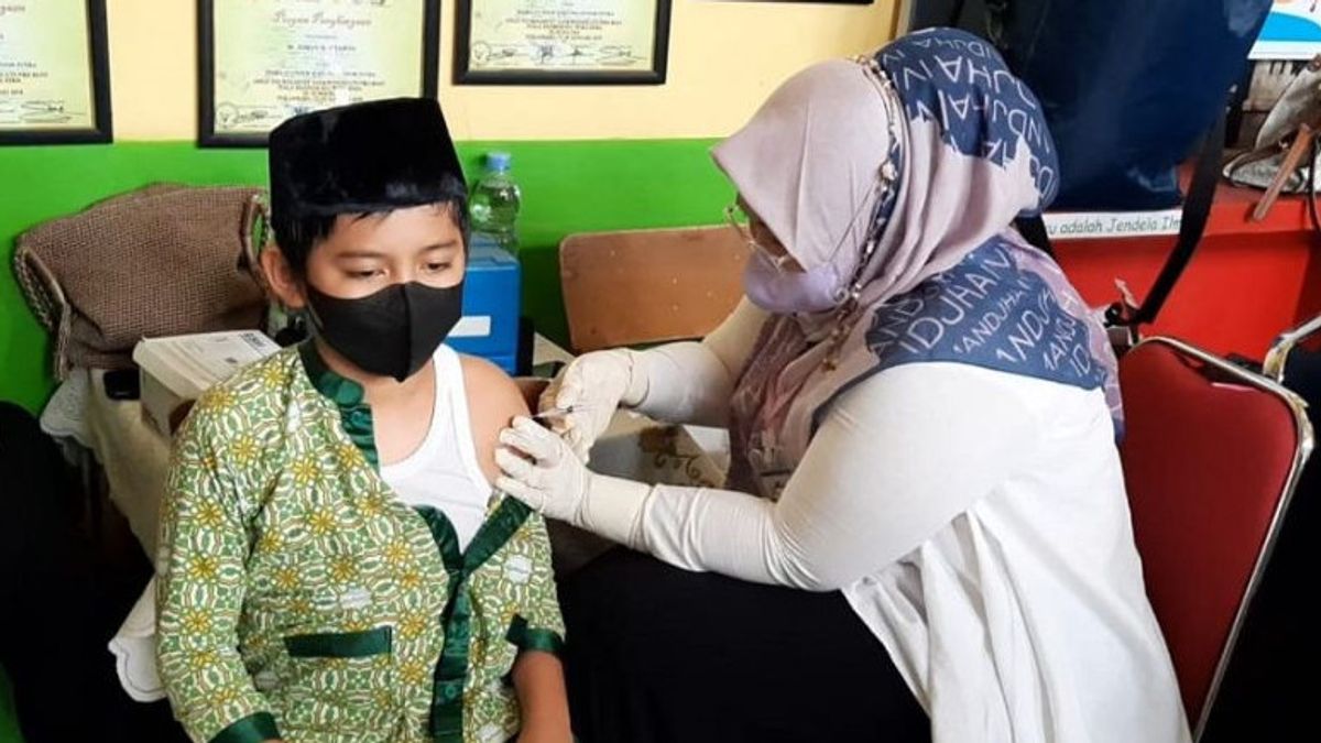  Percepat Vaksinasi Anak-anak dan Lansia, Pekanbaru Tambah Stok Vaksin 32.000 Dosis