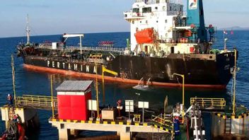 annabite en carburant en est la paralysie de Labuan Bajo? Pertamina Envoie des voitures de char de 3 îles en même temps