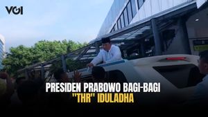 国民に挨拶した後、プラボウォ大統領は「封筒」を共有しました
