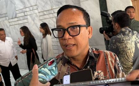 Kemenaker Selidiki Laporan PHK 250.000 Buruh Akibat Penutupan 60 Pabrik Tekstil karena Impor Ilegal  