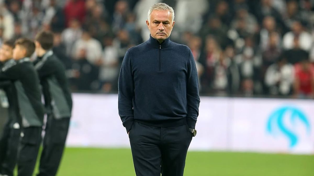 Kemarin Berseteru dengan Media, Sekarang Mourinho Puji Wasit di Liga Turki