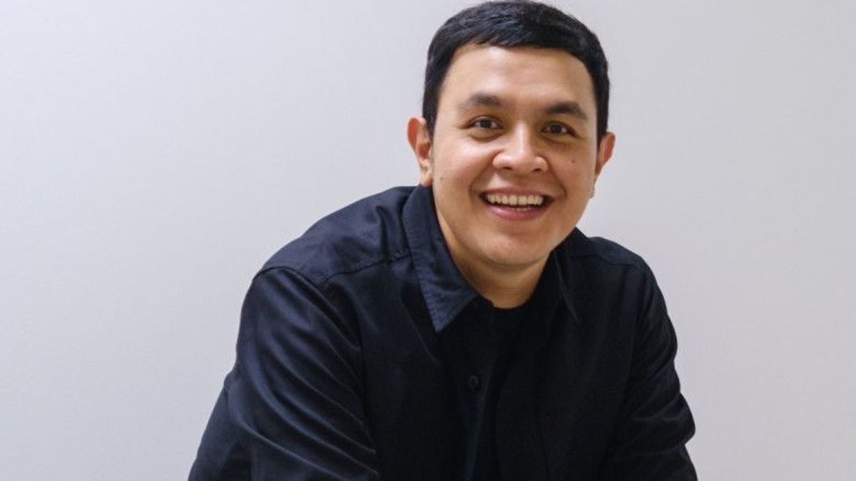 Tulus Releases Video Clips For Interaction Songs