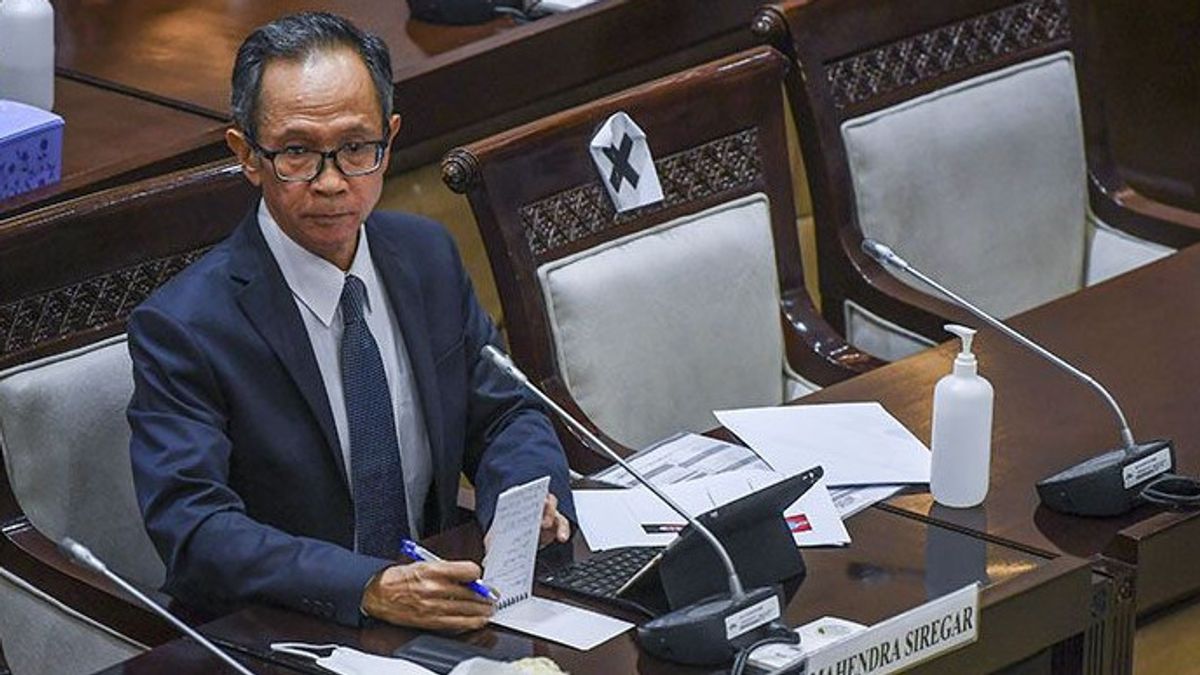 Ketua OJK Mahendra Siregar: Kinerja Sektor Keuangan RI Mengalami Normalisasi pada Akhir 2023