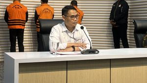 KPK正在等待检察官关于印度尼西亚共和国众议院第五委员会主席Lasarus在交通部DJKA贿赂案中的作用的报告