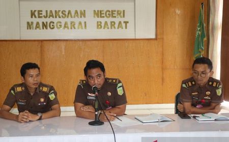 Kejari Manggarai Barat Geledah Kantor Dinas PKO Cari Bukti Kasus Korupsi 