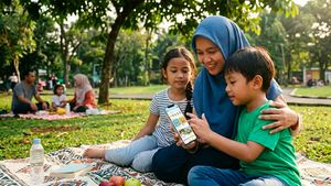Jangan Cuma Batasi Gadget, Ini Alasan Orangtua Perlu Paham Aturan Baru PP TUNAS
